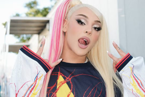 Pabllo Vittar põe na pista três músicas inéditas do sétimo álbum de estúdio, ambientado em atmosfera eletrônica